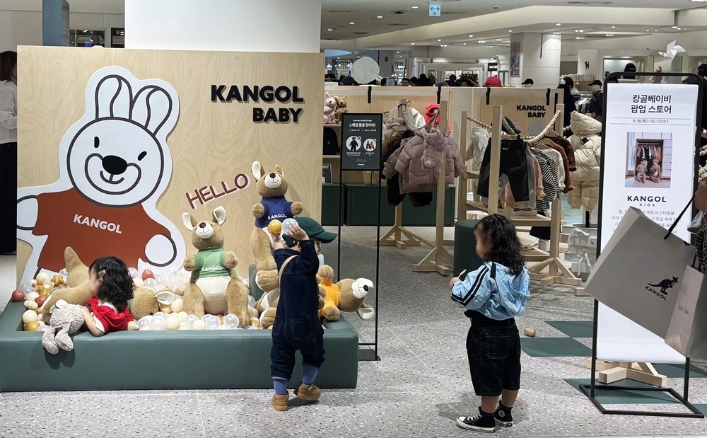 캉골키즈, 베이비 타깃 확장… 신규 출시 기념 첫 단독 팝업 진행 1710-Image